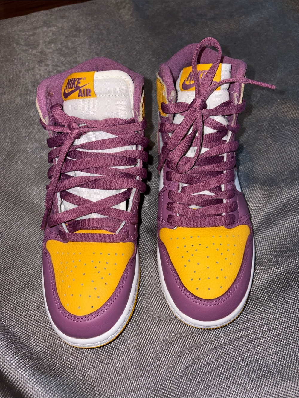 Jordan 1 Retro High Og Brotherhood size 4.5Y